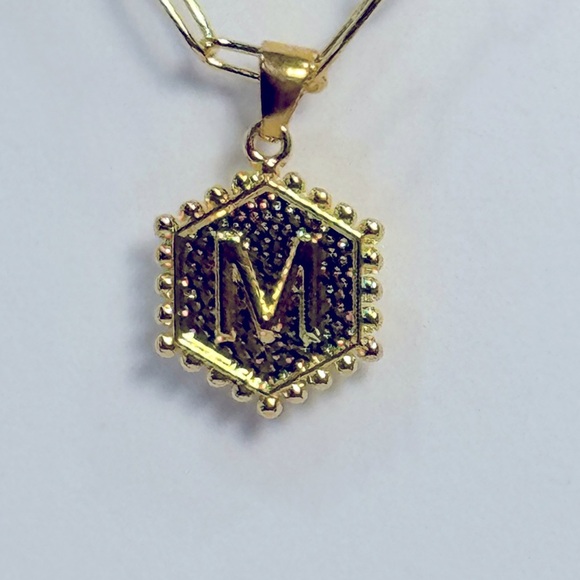 Gold Layered paperclip Necklace with double side Pendant - Picture 4 of 6